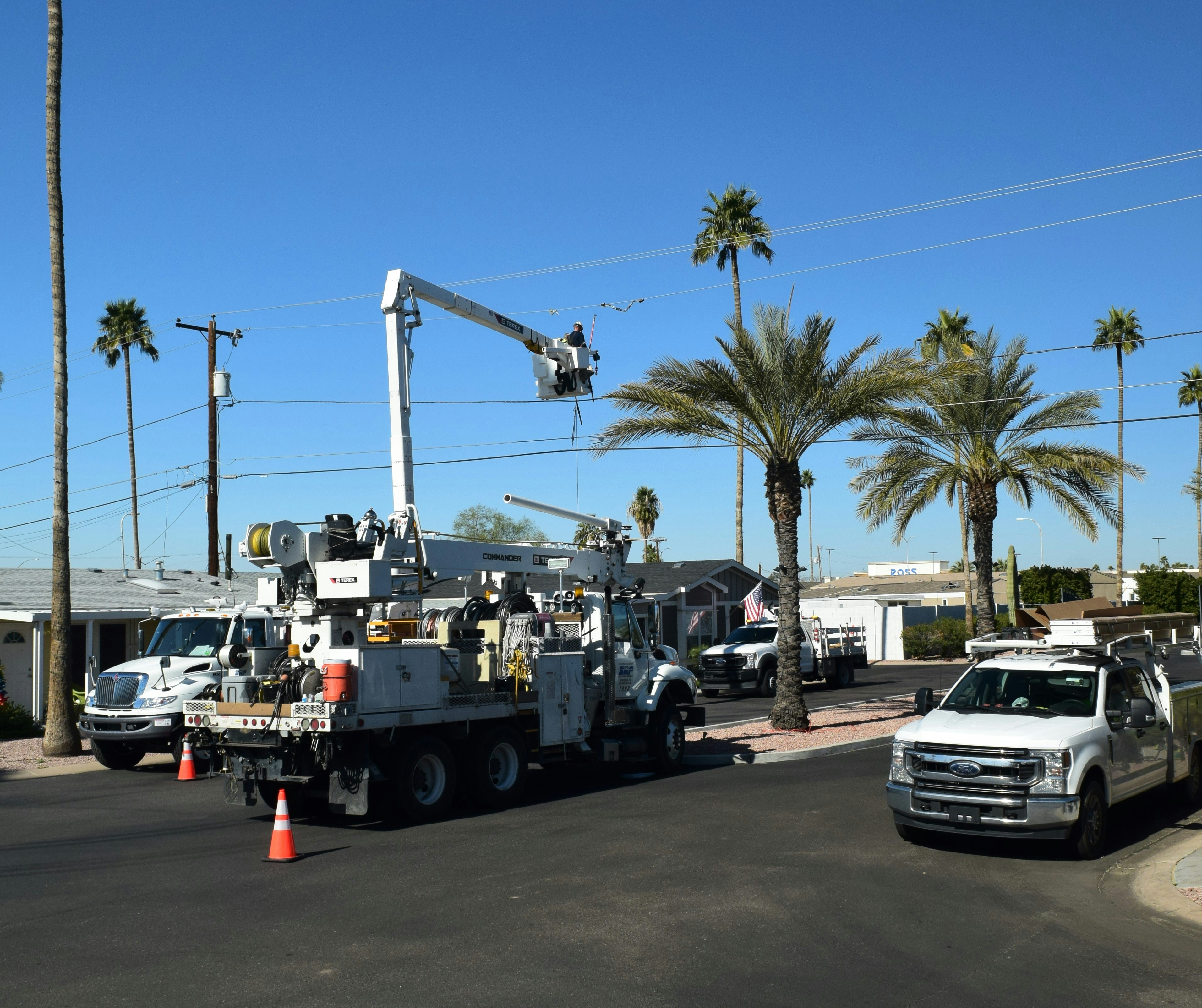Utility Bucket truck