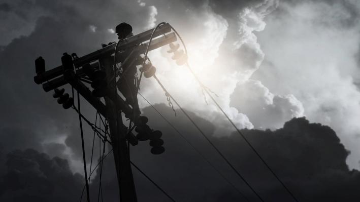 Electric perspectives: Data-driven approaches for effective storm responses