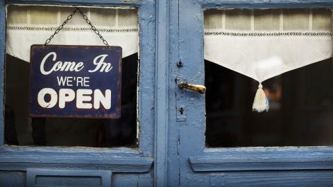 How to support business customers who choose solar power