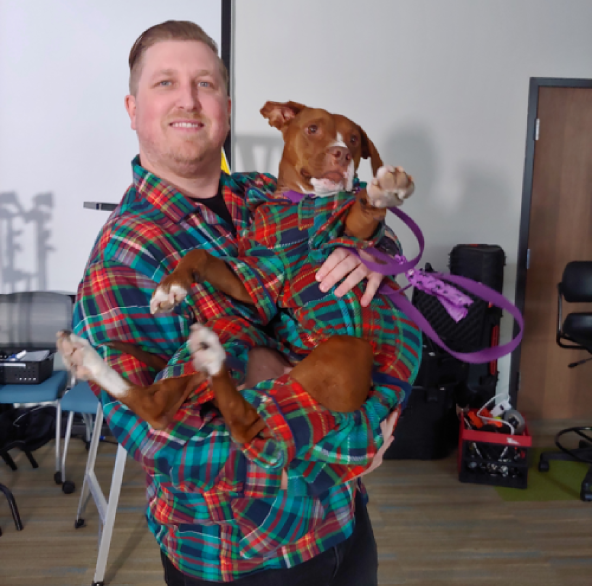 Behind the scenes of the 2019 E Source holiday card.